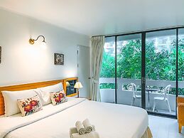 Nern Chalet Beachfront Hotel