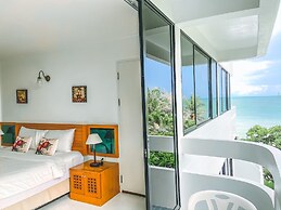 Nern Chalet Beachfront Hotel