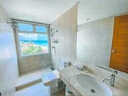 Nern Chalet Beachfront Hotel