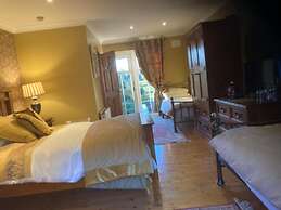 Evergreen B&B