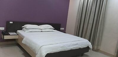 Pals Hotel