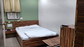Pals Hotel