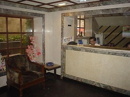 Pals Hotel