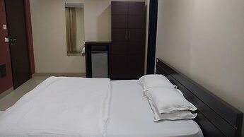Pals Hotel