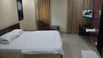Pals Hotel
