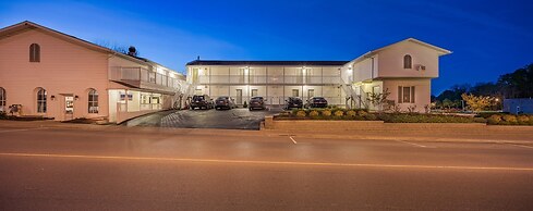 Picton Harbour Inn