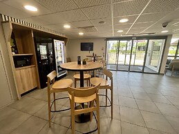 B&B HOTEL Lyon Aéroport St Quentin Fallavier
