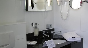 Biznis Hotel