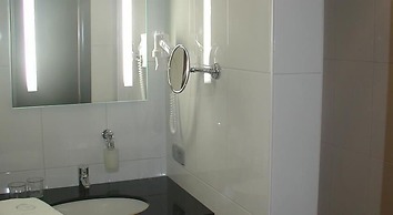 Biznis Hotel