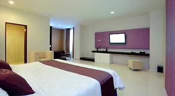 Lombok Plaza Hotel & Convention