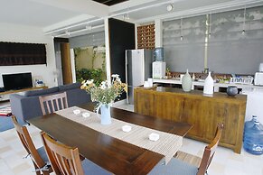 Villa A Villa