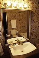 La Maison Hotel