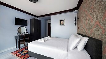 Mytra Hotel