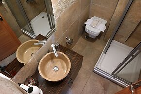 Mytra Hotel
