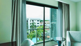 Widus Hotel Clark