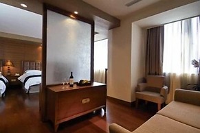 Cedarwood Villa