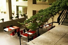 Cedarwood Villa