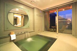 Cedarwood Villa