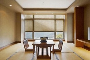 Cedarwood Villa