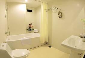 Hoang Sa Hotel