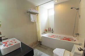 Hoang Sa Hotel