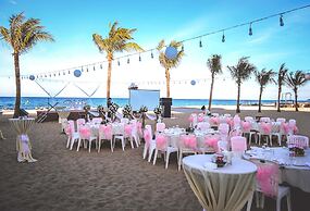 Holiday Beach Hotel Danang
