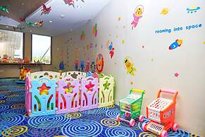 Holiday Beach Hotel Danang