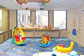 Holiday Beach Hotel Danang