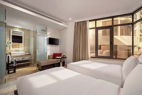 Holiday Beach Hotel Danang