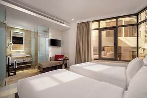 Holiday Beach Hotel Danang