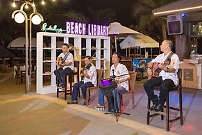 Holiday Beach Hotel Danang