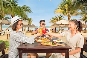Holiday Beach Hotel Danang
