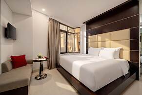 Holiday Beach Hotel Danang
