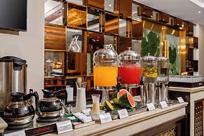 Holiday Beach Hotel Danang