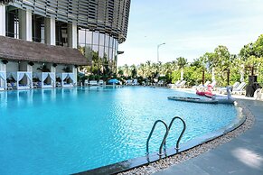 Holiday Beach Hotel Danang