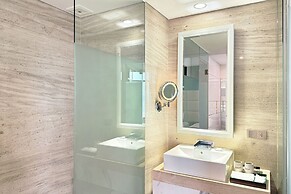 Holiday Beach Hotel Danang