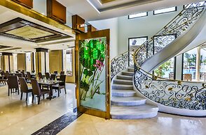 Holiday Beach Hotel Danang