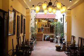 Classic Street Hotel