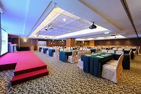Wei-Yat Grand Hotel