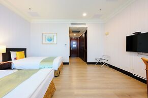 Wei-Yat Grand Hotel