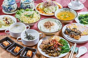 Wei-Yat Grand Hotel