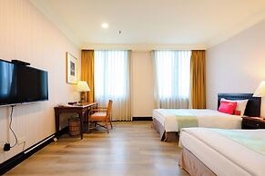Wei-Yat Grand Hotel