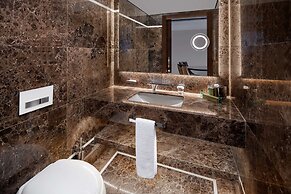 DoubleTree By Hilton Istanbul Gayrettepe