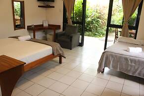 Hotel Colinas del Sol