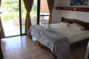 Hotel Colinas del Sol