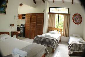 Hotel Colinas del Sol