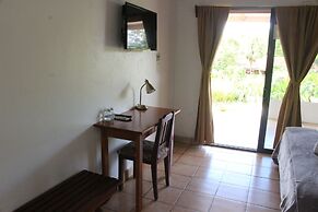 Hotel Colinas del Sol