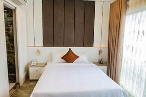 Mayana Hotel