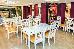 Mayana Hotel
