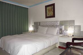 Modern Plaza Hotel